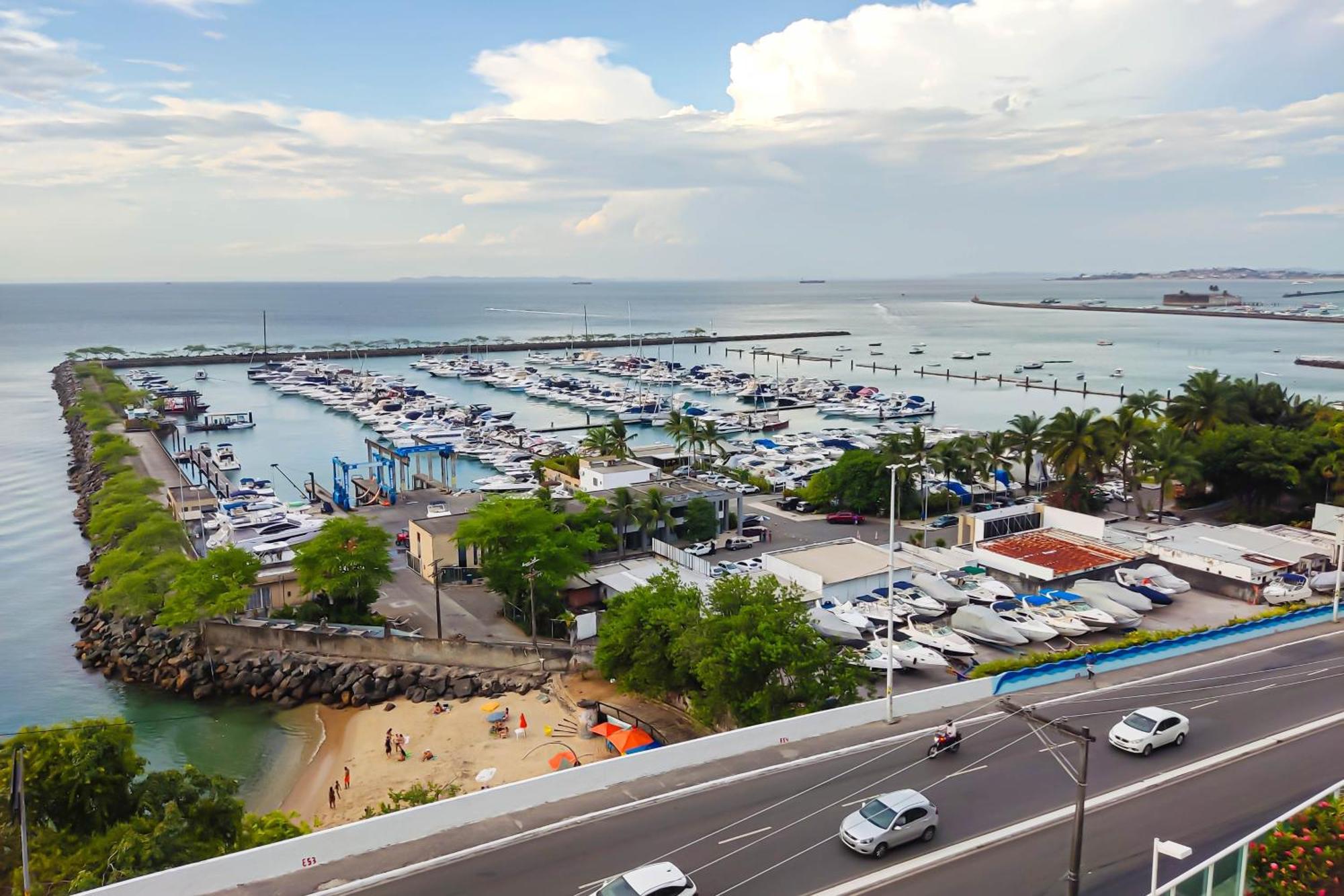 Cloc Marina Vista Mar P/ A Baia De Todos Os Santos Appartement Salvador Buitenkant foto